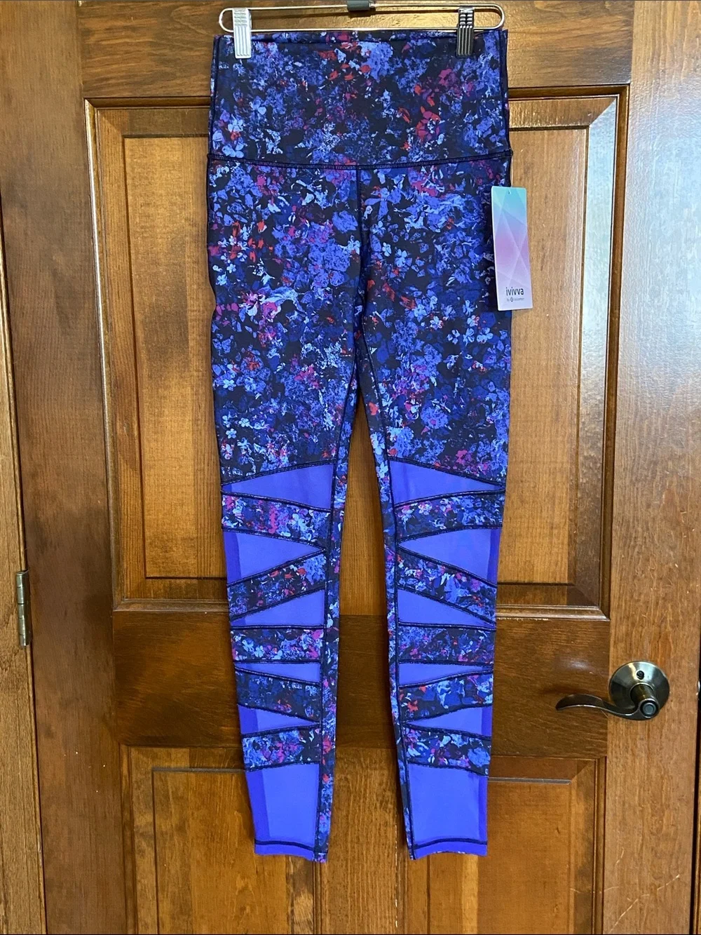 Ivivva rhythmic tight tech mesh vibrant floral print breathable Size 14 Girls